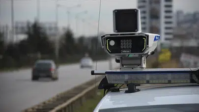 Ne yolcu uçağı ne de Formula 1... İstanbul'da bir otomobil 1.221 km hızla cezalandırıldı!