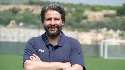 Süper Lig'de yılın imzası: Eyüpspor yeni hocasını resmi olarak açıkladı!