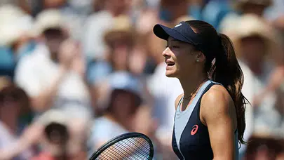 Wimbledon’da Zeynep Sönmez fırtınası! Tarihi maçta dev galibiyet