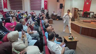 Aydın semalarında tablo gibi görüntü: milli gurur gökyüzüyle birleşti