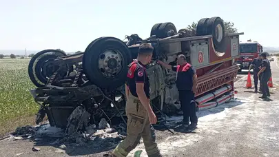 İzmir'de itfaiye aracı devrildi ve alev aldı: 2 Personel yaralı