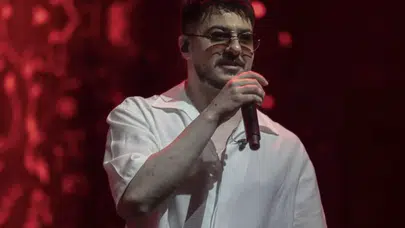 Semicenk Kıbrıs'ta 2 bin hayranıyla açık havada buluştu