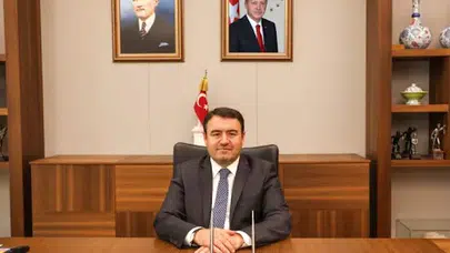 Köy okulundan valilik makamına: İşte zirveye çıkan yolun sırrı!