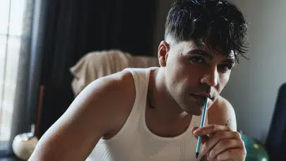 Emir Can İğrek yeni albümü Fiyakalı için çekilen özel filmi duyurdu