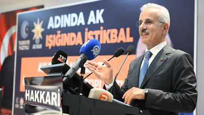 Hakkari'de 'Terörsüz Türkiye' mesajı: 'Terörün yıktığı umutları inşa ediyoruz'