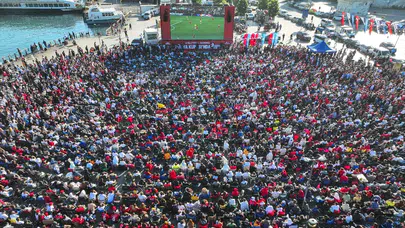 Milli maç coşkusuna YKS ayarı: O illerde dev ekranlar kurulmayacak!