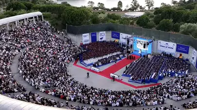 Sabancı Üniversitesi rekor akademik başarılarla yeni mezunlarını uğurladı