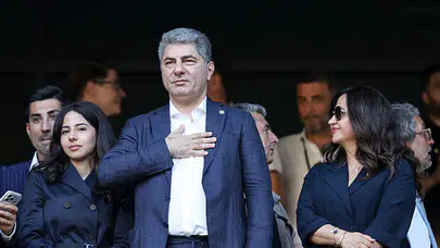 Kadıköy'de tarihi gece: Hakan Safi'den ilk açıklama ve Aziz Yıldırım tebriği!