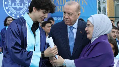 Cumhurbaşkanı Erdoğan torunu Ömer Tayyip Erdoğan'ın mezuniyetine katıldı