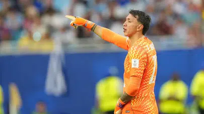 Dünya kupası'nda Muslera depremi: Uruguay'ı yakan hata!