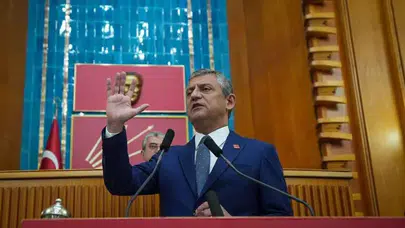 CHP'de ipler koptu: Özgür Özel PM'den istifa kararı aldı!