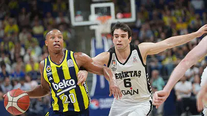 Fenerbahçe Beko'da ayrılık rüzgarları: 2 sezonda 6 kupa kazanan isim gitti!