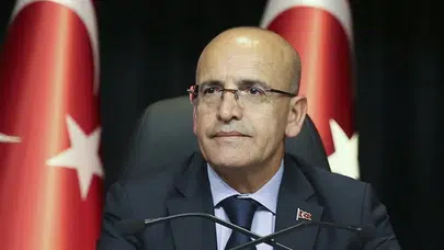 Bakan Şimşek mayıs ayı iş gücü verilerini değerlendirdi