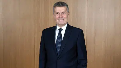 Avrupa devlerinin zirvesinde Türkiye'den tek temsilci: Hayri Çulhacı ERT'ye katıldı!