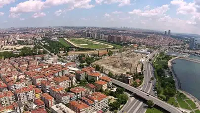 Bakırköy'de korkunç saldırı: Bir grup galeriyi silahlar ile talan etti!