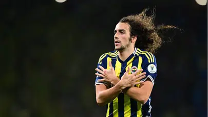 "Hayatımda böyle bir şey görmedim!" Guendouzi, Fenerbahçe taraftarı karşısında büyülendi