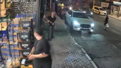 Bornova'da akılalmaz olay: bir telefon numarası sızdı, sokak ortasında silahlar patladı!