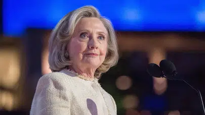 'Bizimle her zaman oyun oynadılar!' Clinton’dan tarihi Netanyahu itirafı!