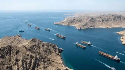 Hürmüz Boğazı'nda kritik eşik: Trafik bir haftada yüzde 50'den fazla arttı!