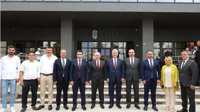 Konya'da gençliği buluşturan merkez: Bakan Bolat ve Başkan Altay’dan ortak mesaj