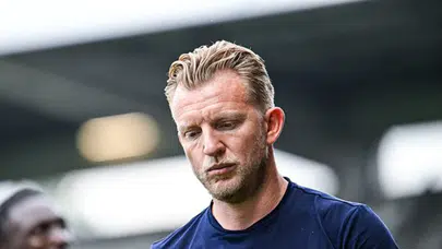 Fenerbahçe'de Dirk Kuyt bombası! İstanbul'a geldi, imzalar an meselesi...