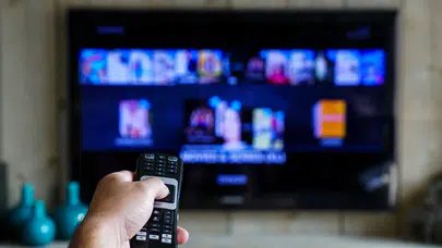 Bu akşam hangi dizi var? 28 Haziran 2026 Pazar kanalların akşam kuşağı ve yayın akışı rehberi