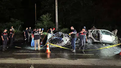 Rize'de katliam gibi kaza: Karşı şeride savruldu, 3 ölü!