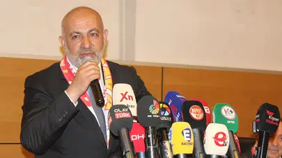 Kayserispor'da Ali Çamlı dönemi başladı: 'Bu takımı şampiyon yapacağım!'