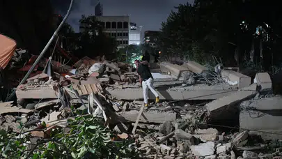 Venezuela'da 39 saniye arayla 7.5 ve 7.2 şiddetinde deprem! OHAL ilan edildi!