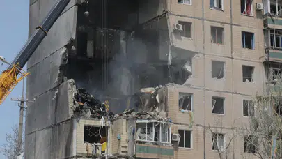 Ukrayna'da kanlı gece: Rusya vurdu, 8 ölü ve onlarca yaralı var!
