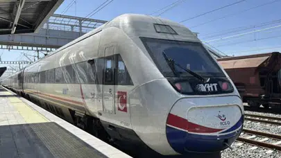 Konya-İstanbul YHT hattı 11 yılda kaç milyon yolcu taşıdı ve hattın süresi ne kadar?