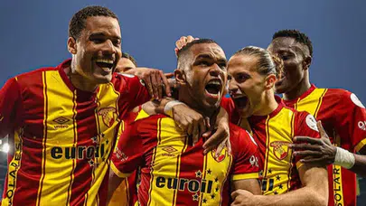 Göztepe’de büyük değişim: Gidenler belli oldu, imzalar peş peşe geliyor!