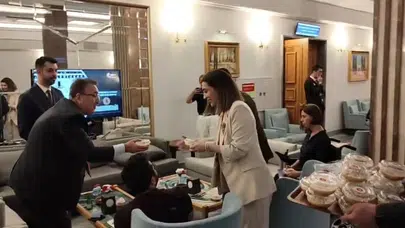 TBMM'de Muharrem ayına özel program: 1.500 kişilik aşure lokması ikram edildi
