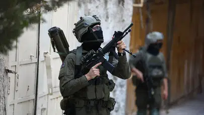 İsrail'in Batı Şeria operasyonlarında yeni dalga: 17 Filistinli gözaltında
