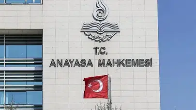 Cinsiyet değişiminde mahkeme izni kalkıyor mu? Anayasa Mahkemesi iptal talebini reddetti