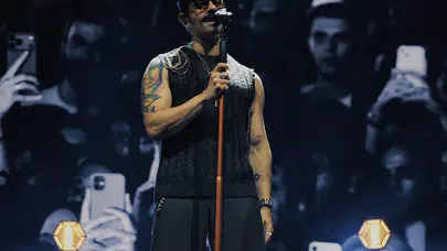 Gökhan Türkmen ve Sena Şahin İstanbul Dream Park'ta sahne aldı