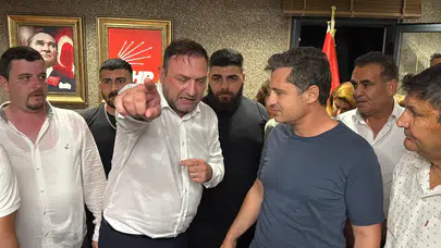 CHP İzmir'de devir teslim krizi sürüyor! İl binasında yatak odası tartışması