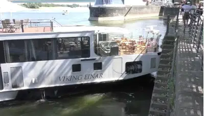 Avrupa’da sıcak alarmı: Dev yolcu gemisi kuraklık yüzünden Ren Nehri’ne çakıldı!
