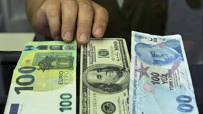 Yaz sezonunun ilk işlem gününde tablo: Dolar, Euro ve Sterlinde günün ilk rakamları!