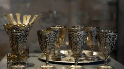 Osmanlı'nın şifa ve lezzet merkezi Şerbethane 452 eserle kapılarını yeniden açtı