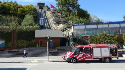 11 Kişi havasız kabinde zamanla yarıştı: antalya'da itfaiyeden hayat kurtaran dokunuş..