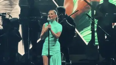 Merve Özbey Erbaa Yaprak Fest’in finalinde albüm müjdesi verdi