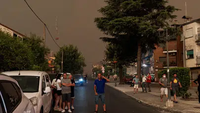 İspanya yanıyor! 60 binden fazla insan alevlerden kaçıyor
