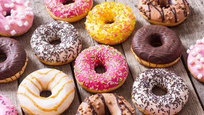 Pembe dünyada büyük çöküş: Ünlü donut devi şubelerini sessiz sedasız tahliye etti!