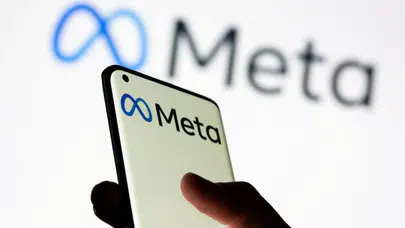 Doğuma iki gün kala E-Postayla gelen şok: Meta'ya 'Algoritma' davası!