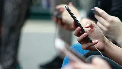 Yurt dışından telefon getirenlere kötü haber: IMEI kuralları tamamen değişti!