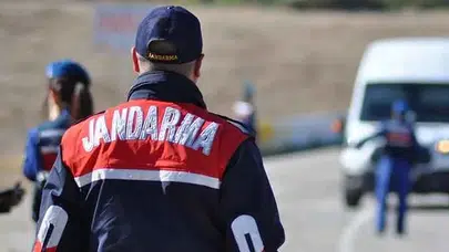 Jandarma kılığındaki gaspçılardan film gibi vurgun! Milyonluk servet yok oldu