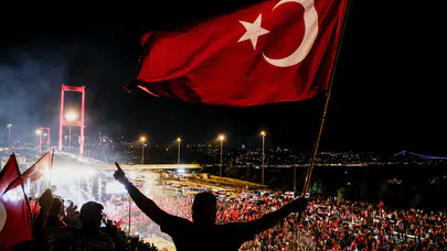 15 Temmuz gecesi Türkiye'de neler yaşandı? İşte dakika dakika darbe girişimi