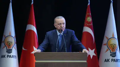 AK Parti’den çeyrek asra özel logo: 25 yıllık icraatlar tek simgede!