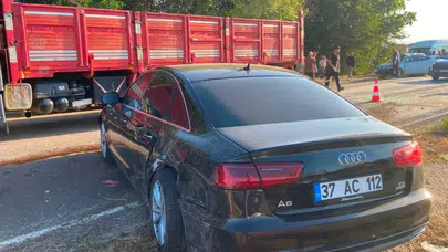 Kastamonu'da facianın eşiğinden dönüldü: Freni tutmayan araç anne ve iki çocuğuna çarptı!